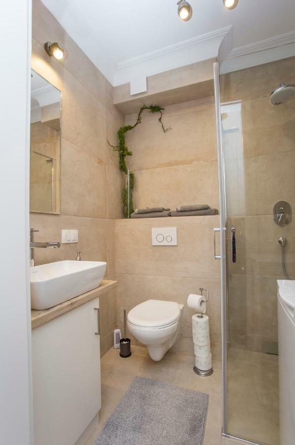 Cr Apartament Scisle Centrum Aleja Bluesa Бялисток Екстериор снимка